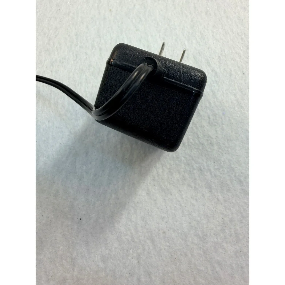 RadioShack AC Adapter U120025D 33-1197 12VDC 250mA Center Negative Power Supply
